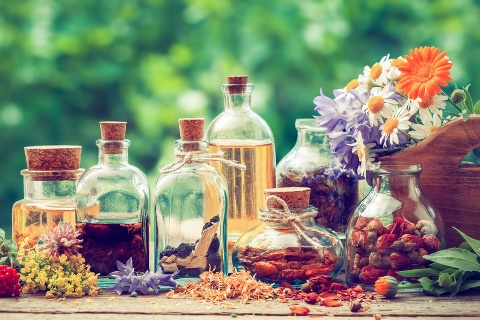 Introbild Aromaöle und Lotionen - wirksame Mittel für die Massage