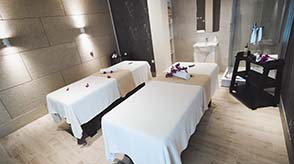 Introbild Massage Zimmer – Einrichtung & Ambiente