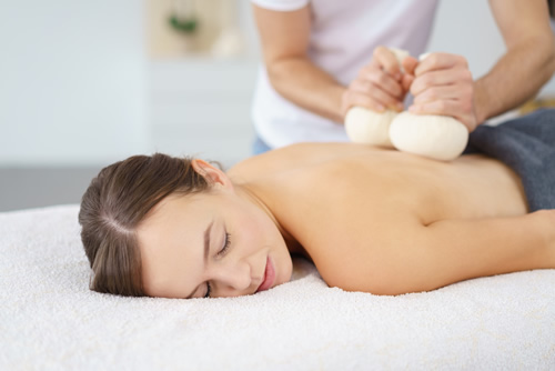 Kräuterstempel Massage Ausbildung